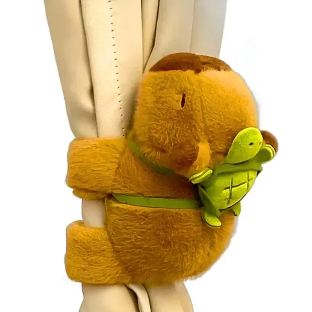 Pulseira de Braço Capivara de Pelúcia com Alça – Mochilinha Fofa e Divertida